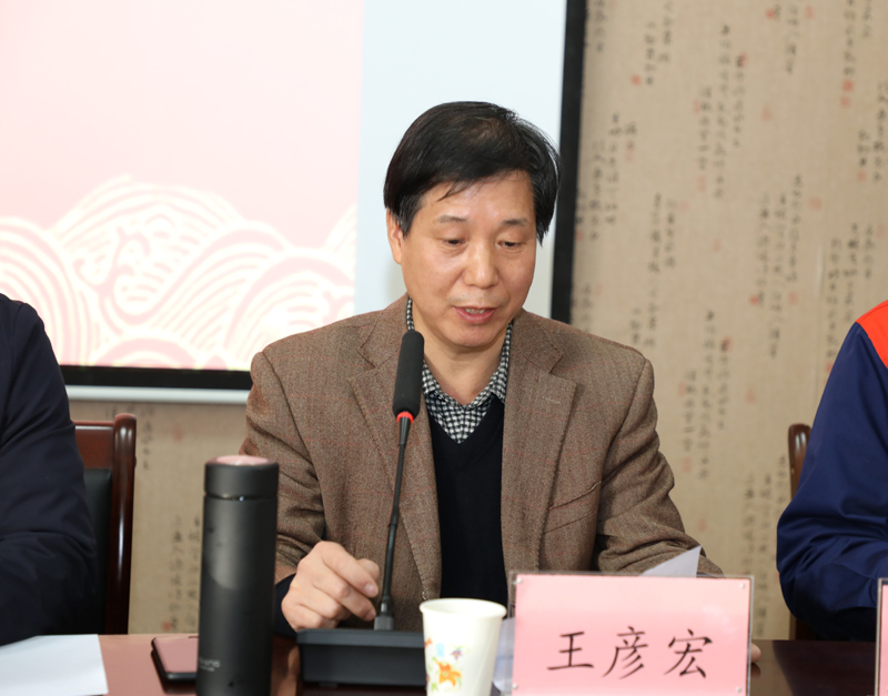 裁判長王彥宏教授宣布大賽成績.JPG 裁判長王彥宏教授宣布大賽成績.JPG